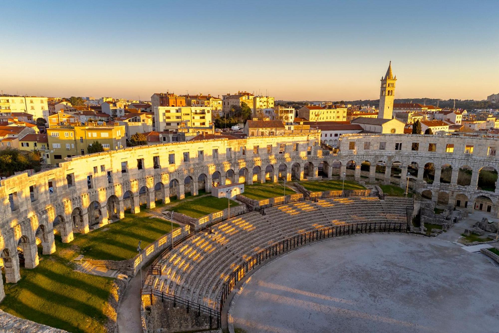 Pula Residence Rooms And Apartments Old City Center 外观 照片