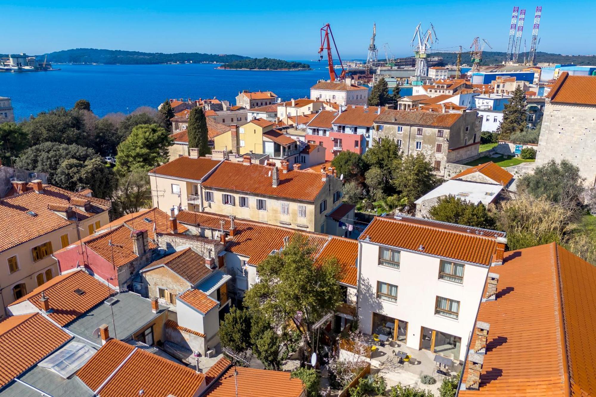Pula Residence Rooms And Apartments Old City Center 外观 照片